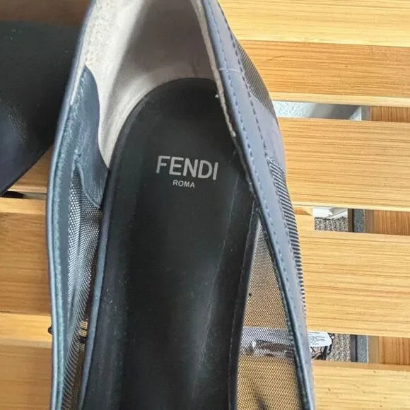 AUTHENTIC FENDI COLIBRI' MESH & LEATHER POINTED TOE FLATS SIZE 39 (8.5) - Picture 7 of 15